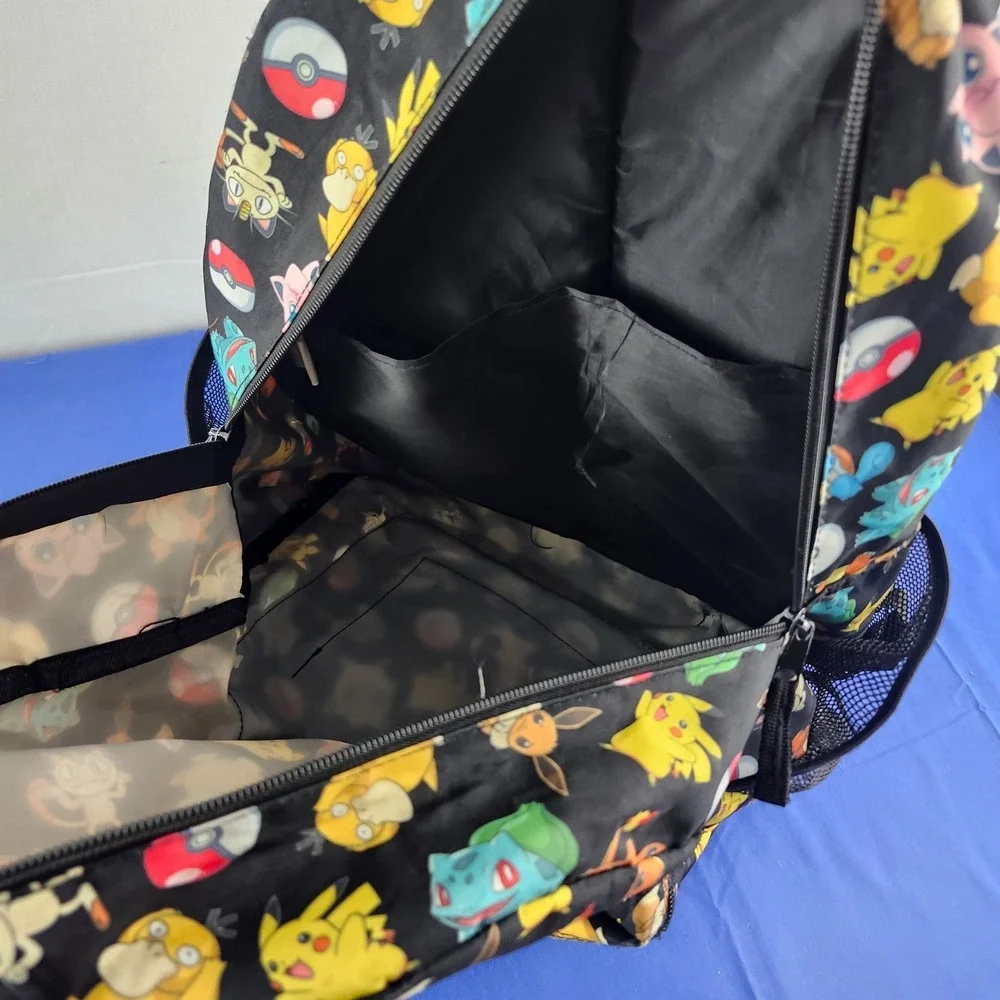 Bioworld‎ Pokemon Kanto Kids Black Backpack Charizard Starters Water Pouches